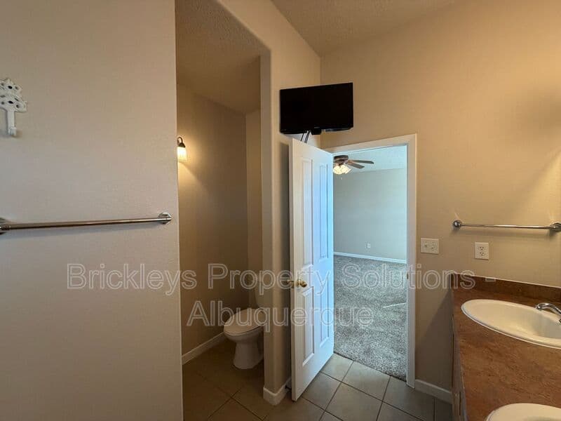 3-bedroom 2-bath home at 1548 Reynosa Loop SE for $1,900/mo managed by Brickleys Property Solutions Albuquerque — photo 20 of 31