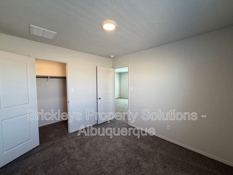 3-bedroom 3-bath home at 6118 Chicago Dr SE for $2,350/mo managed by Brickleys Property Solutions Albuquerque — photo 15 of 42