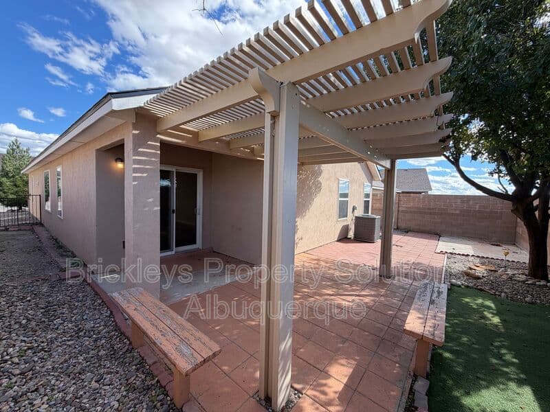 3-bedroom 2-bath home at 1548 Reynosa Loop SE for $1,900/mo managed by Brickleys Property Solutions Albuquerque — photo 31 of 31