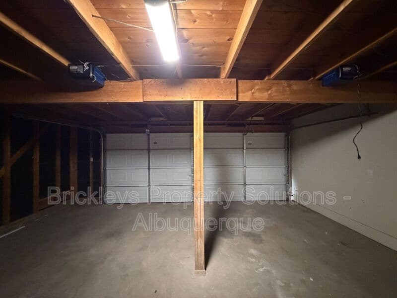 3-bedroom 2-bath home at 5608 Drake Ave NW for $2,100/mo managed by Brickleys Property Solutions Albuquerque — photo 26 of 32