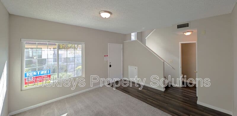 2-bedroom 1.5-bath home at 2969 N Oregon St Unit 12 for $2,000/mo managed by Brickleys Property Solutions East Valley Phoenix — photo 9 of 36
