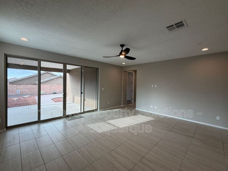 3-bedroom 2-bath home at 938 Lazuli Rd SE for $2,475/mo managed by Brickleys Property Solutions Albuquerque — photo 15 of 36