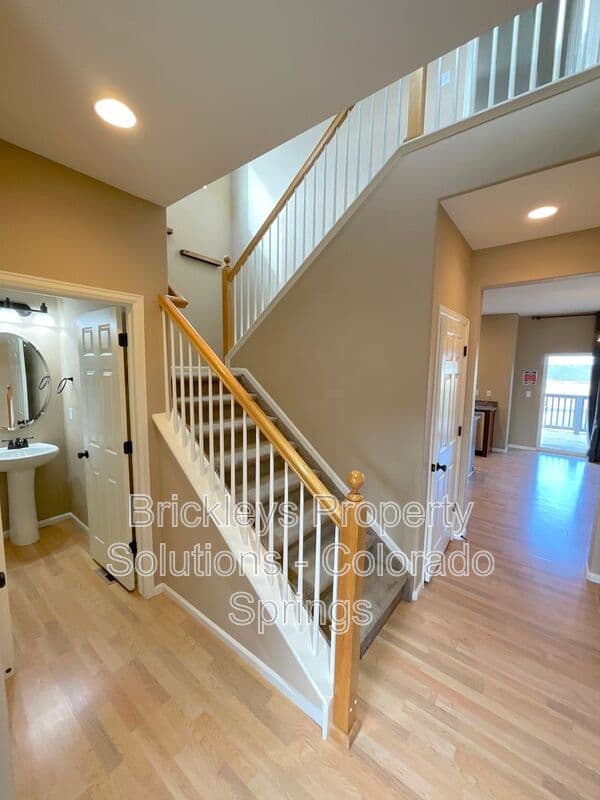 4-bedroom 2.5-bath home at 6652 Maple Stone Ln for $2,600/mo managed by Brickleys Property Solutions Colorado Springs — photo 25 of 43