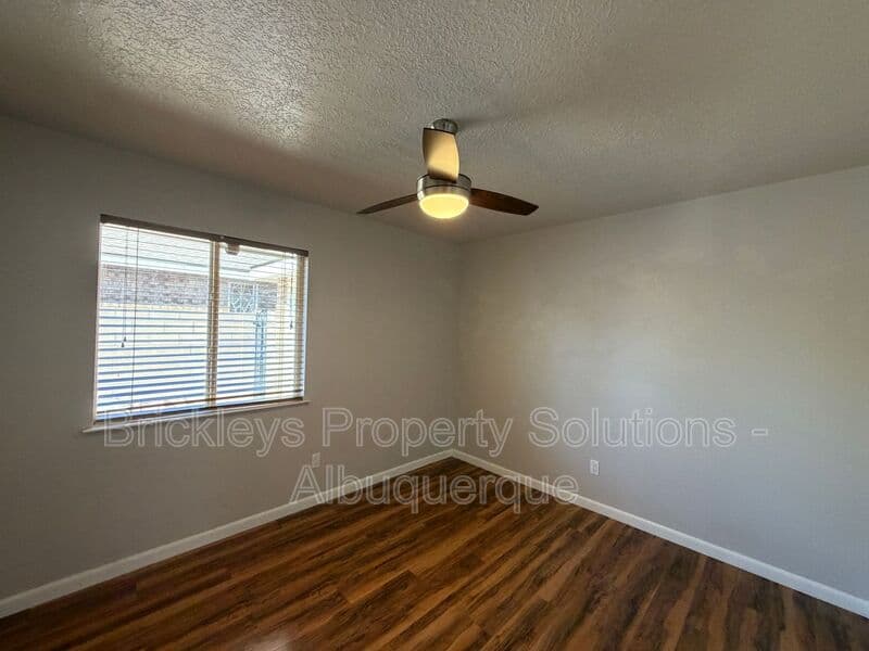 3-bedroom 2-bath home at 7024 Westford Pl NW for $2,200/mo managed by Brickleys Property Solutions Albuquerque — photo 21 of 33