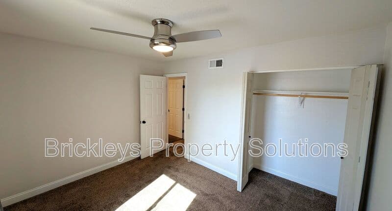 3-bedroom 2-bath home at 2029 S Nina Circle Mesa AZ 85210 for $2,300/mo managed by Brickleys Property Solutions East Valley Phoenix — photo 35 of 48