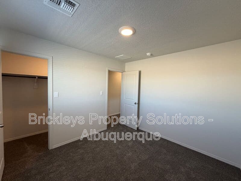 3-bedroom 3-bath home at 6118 Chicago Dr SE for $2,350/mo managed by Brickleys Property Solutions Albuquerque — photo 18 of 42