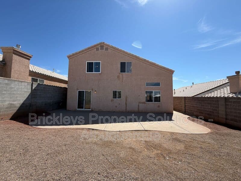 3-bedroom 2.5-bath home at 10527 Brookline Pl NW for $2,300/mo managed by Brickleys Property Solutions Albuquerque — photo 38 of 40