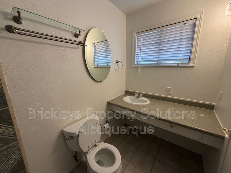 3-bedroom 2-bath home at 4712 Palo Duro Ave. NE for $1,750/mo managed by Brickleys Property Solutions Albuquerque — photo 20 of 38