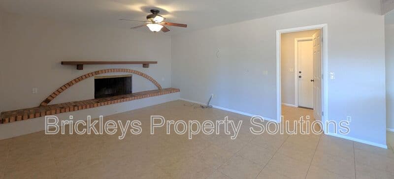 3-bedroom 2-bath home at 2431 W Plata Ave for $2,250/mo managed by Brickleys Property Solutions East Valley Phoenix — photo 17 of 43