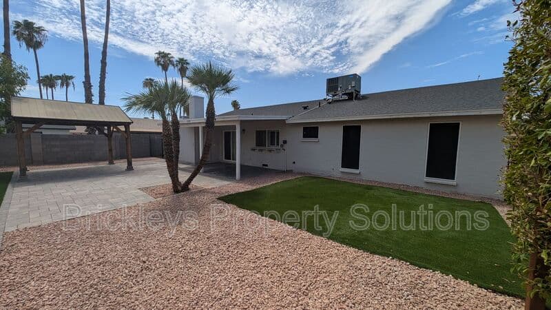 3-bedroom 2-bath home at 2029 S Nina Circle Mesa AZ 85210 for $2,300/mo managed by Brickleys Property Solutions East Valley Phoenix — photo 41 of 48