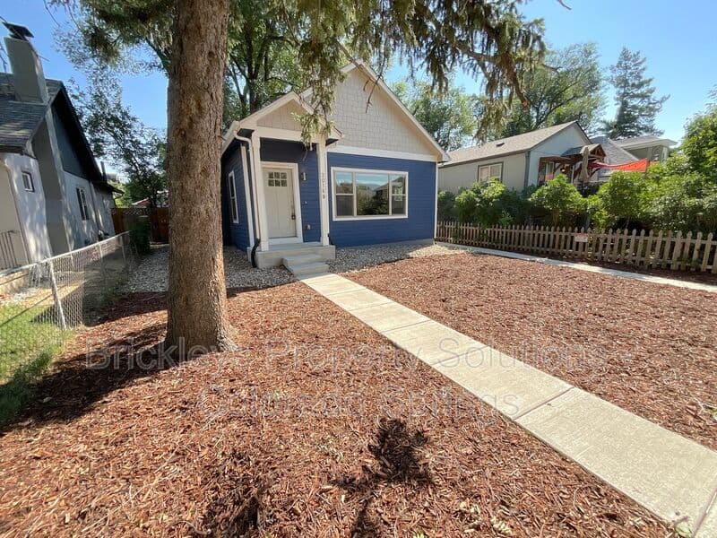1-bedroom 1-bath home at 2016 W Kiowa St Unit B for $1,400/mo managed by Brickleys Property Solutions Colorado Springs — photo 4 of 16