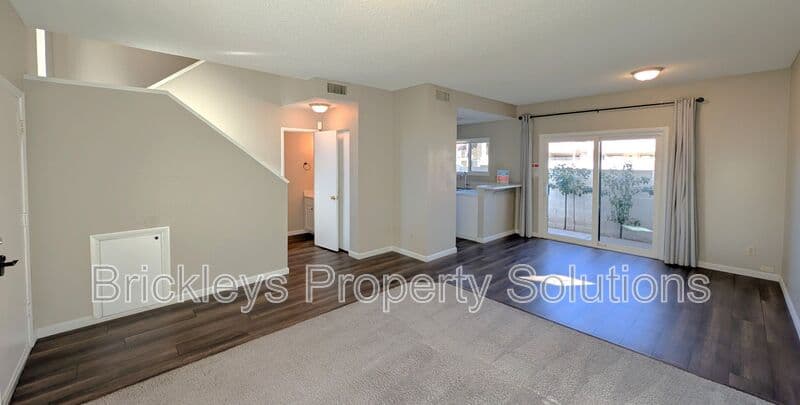 2-bedroom 1.5-bath home at 2969 N Oregon St Unit 12 for $2,000/mo managed by Brickleys Property Solutions East Valley Phoenix — photo 7 of 36