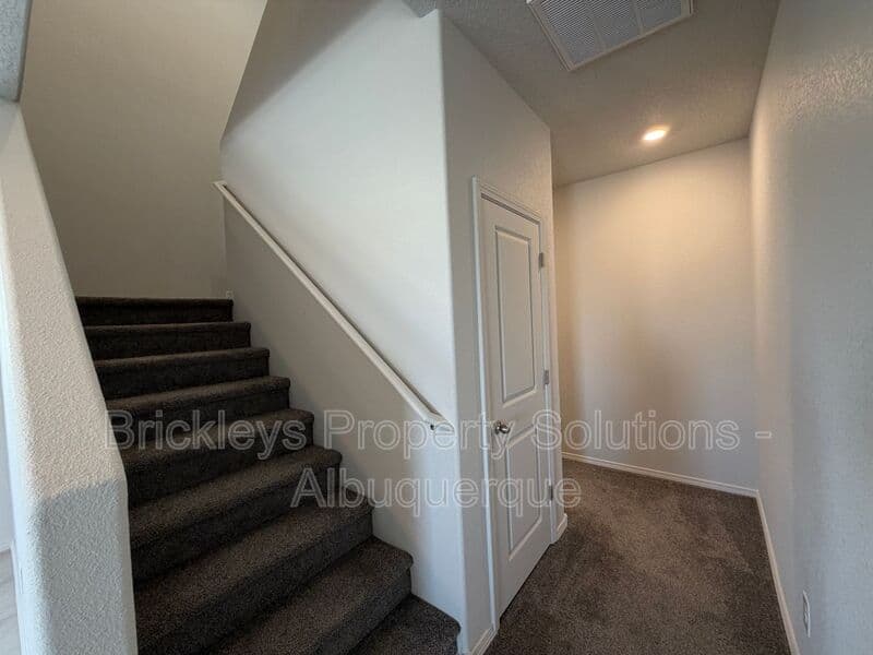 3-bedroom 3-bath home at 6118 Chicago Dr SE for $2,350/mo managed by Brickleys Property Solutions Albuquerque — photo 10 of 42