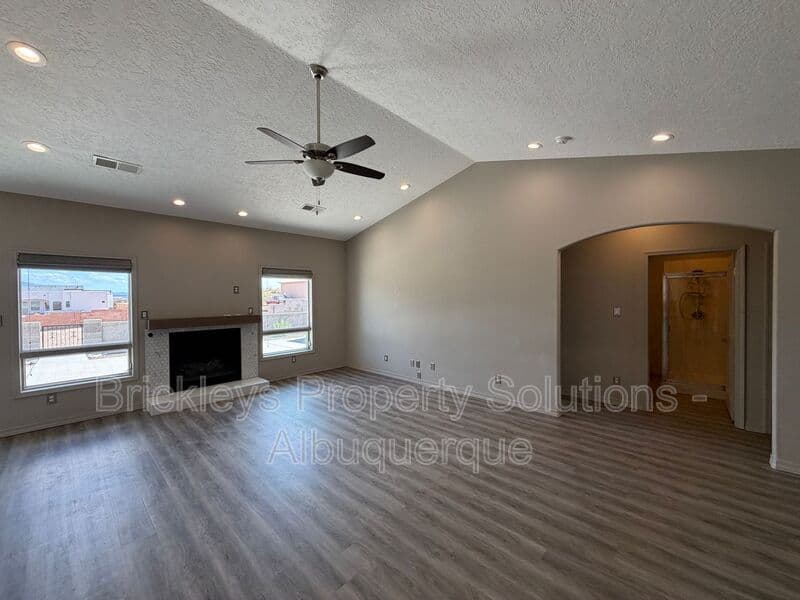 3-bedroom 2-bath home at 6812 Nagoya Rd NE for $2,700/mo managed by Brickleys Property Solutions Albuquerque — photo 16 of 43