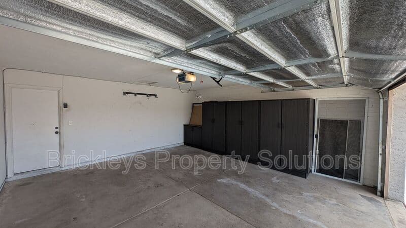 3-bedroom 2-bath home at 2029 S Nina Circle Mesa AZ 85210 for $2,300/mo managed by Brickleys Property Solutions East Valley Phoenix — photo 38 of 48