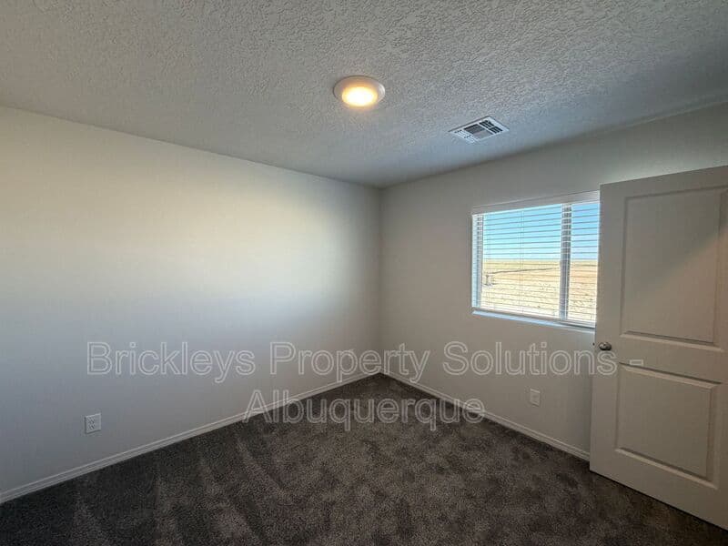 3-bedroom 3-bath home at 6118 Chicago Dr SE for $2,350/mo managed by Brickleys Property Solutions Albuquerque — photo 17 of 42