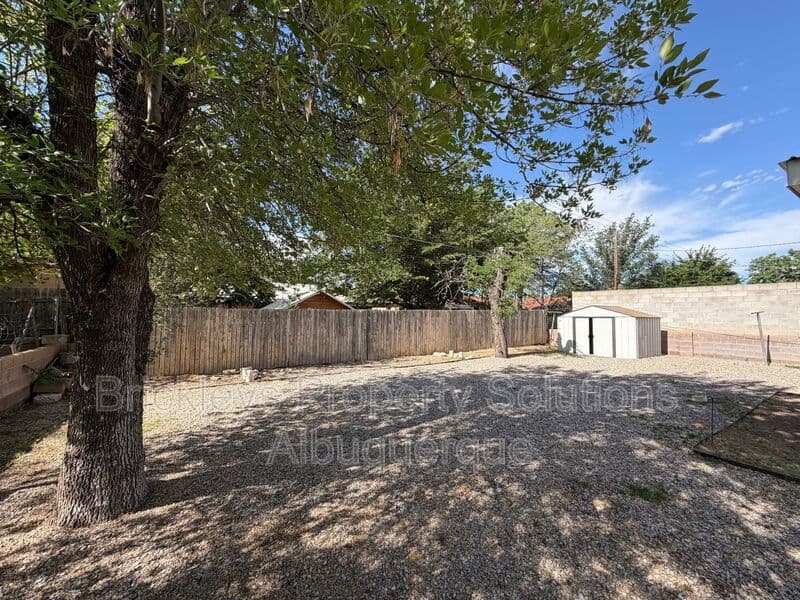 3-bedroom 2-bath home at 4712 Palo Duro Ave. NE for $1,750/mo managed by Brickleys Property Solutions Albuquerque — photo 38 of 38