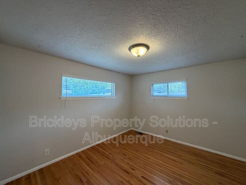 3-bedroom 2-bath home at 2808 Charleston St NE for $2,500/mo managed by Brickleys Property Solutions Albuquerque — photo 17 of 35