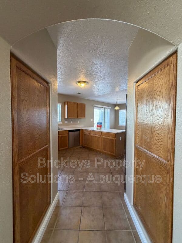 3-bedroom 2.5-bath home at 10527 Brookline Pl NW for $2,300/mo managed by Brickleys Property Solutions Albuquerque — photo 27 of 40