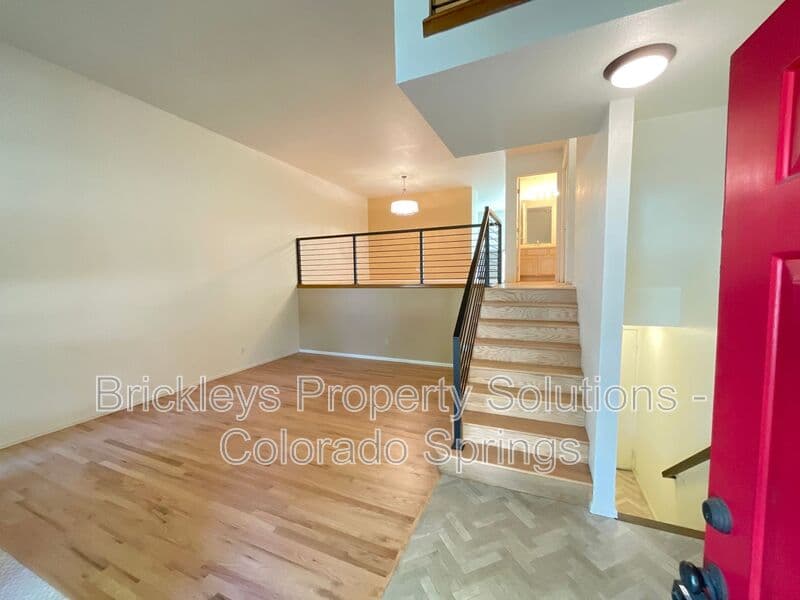 2-bedroom 1.5-bath home at 1857 Lorraine St for $1,800/mo managed by Brickleys Property Solutions Colorado Springs — photo 5 of 29