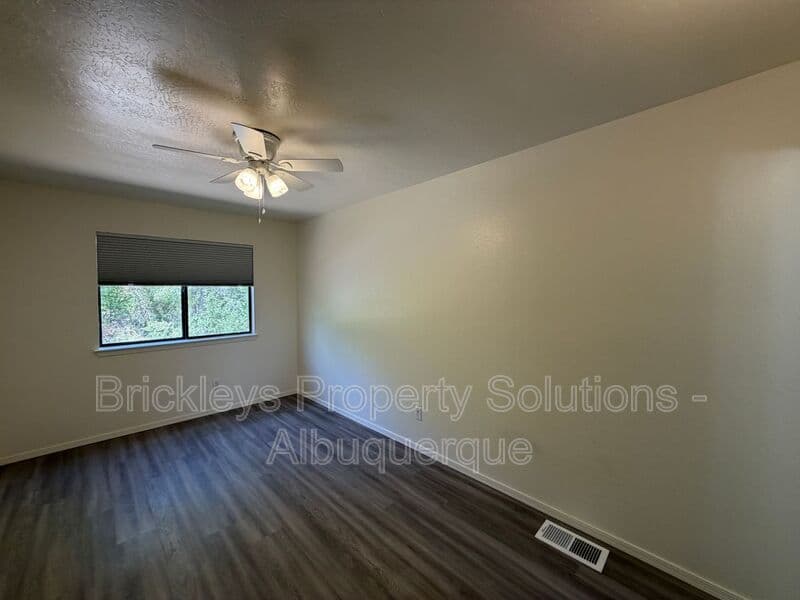 2-bedroom 2.5-bath home at 5409 6th St NW for $1,800/mo managed by Brickleys Property Solutions Albuquerque — photo 8 of 30