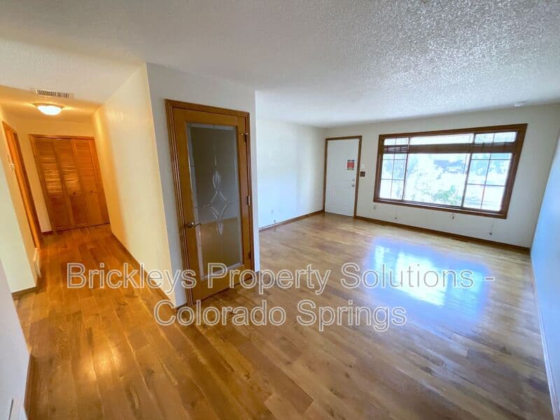 5-bedroom 2-bath home at 4375 Cassidy St for $2,300/mo managed by Brickleys Property Solutions Colorado Springs — photo 11 of 37