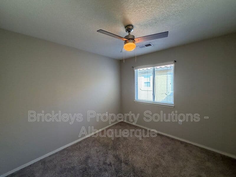 3-bedroom 2.5-bath home at 601 Menaul Blvd NE Unit #2102 for $1,850/mo managed by Brickleys Property Solutions Albuquerque — photo 13 of 33