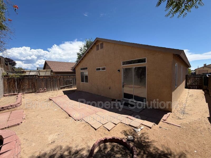 3-bedroom 2-bath home at 6019 Full Moon Ave NW for $1,900/mo managed by Brickleys Property Solutions Albuquerque — photo 26 of 26