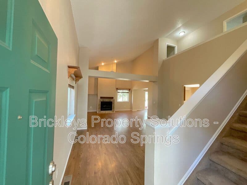 4-bedroom 3.5-bath home at 6160 Jaffee Ct for $2,500/mo managed by Brickleys Property Solutions Colorado Springs — photo 9 of 45