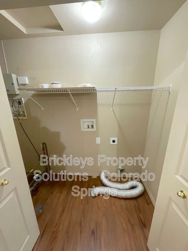 3-bedroom 2-bath home at 4325 Poplar Brook Dr for $2,100/mo managed by Brickleys Property Solutions Colorado Springs — photo 27 of 29