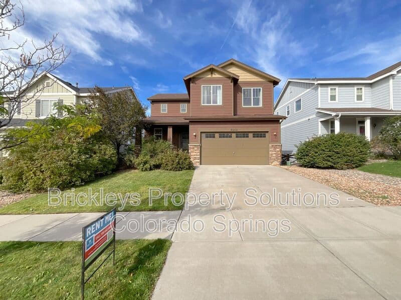 4-bedroom 2.5-bath home at 6652 Maple Stone Ln for $2,600/mo managed by Brickleys Property Solutions Colorado Springs — photo 2 of 43