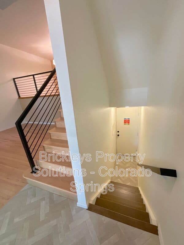 2-bedroom 1.5-bath home at 1857 Lorraine St for $1,800/mo managed by Brickleys Property Solutions Colorado Springs — photo 27 of 29