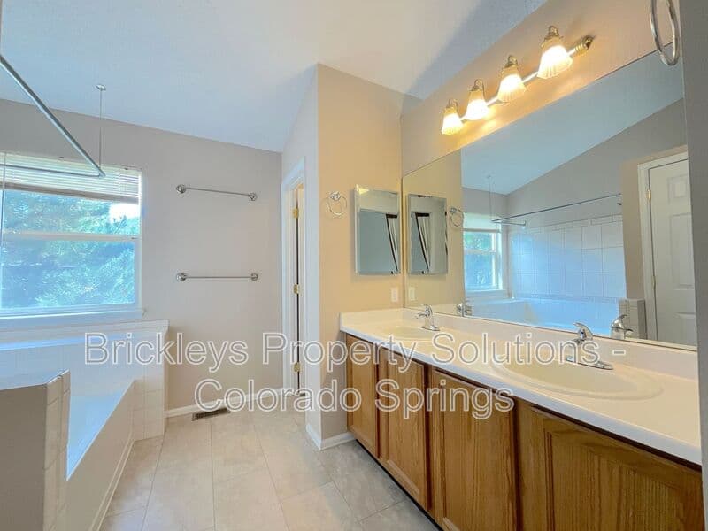4-bedroom 3.5-bath home at 6160 Jaffee Ct for $2,500/mo managed by Brickleys Property Solutions Colorado Springs — photo 31 of 45