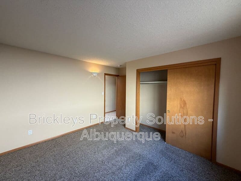3-bedroom 2-bath home at 12606 Colony Pl NE for $2,250/mo managed by Brickleys Property Solutions Albuquerque — photo 22 of 32