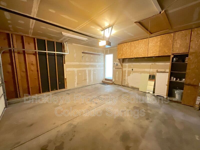 3-bedroom 2-bath home at 8214 Steadman Dr for $2,175/mo managed by Brickleys Property Solutions Colorado Springs — photo 13 of 34