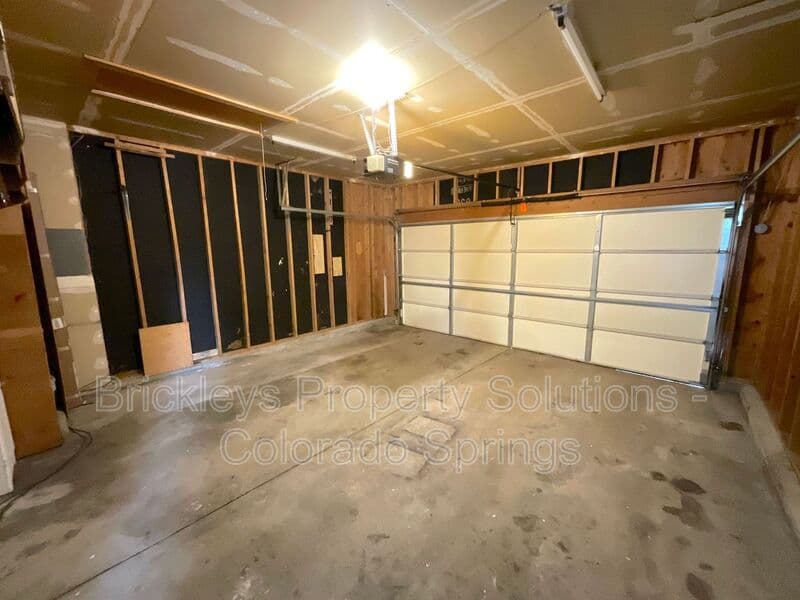 3-bedroom 2-bath home at 8214 Steadman Dr for $2,175/mo managed by Brickleys Property Solutions Colorado Springs — photo 12 of 34