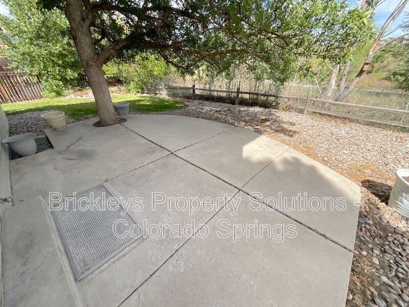 4-bedroom 3.5-bath home at 6160 Jaffee Ct for $2,500/mo managed by Brickleys Property Solutions Colorado Springs — photo 7 of 45