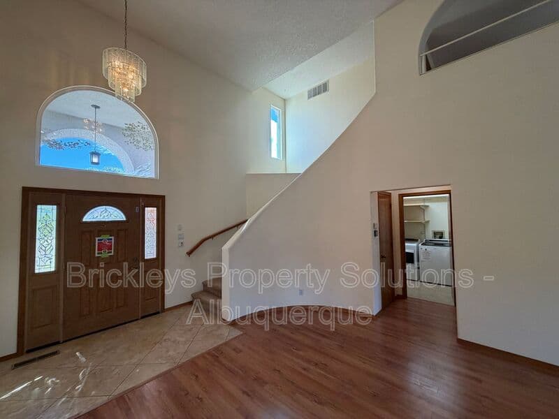 3-bedroom 2.5-bath home at 9600 Allande Rd NE for $3,200/mo managed by Brickleys Property Solutions Albuquerque — photo 4 of 40