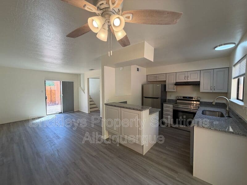 2-bedroom 2.5-bath home at 5409 6th St NW for $1,800/mo managed by Brickleys Property Solutions Albuquerque — photo 17 of 30
