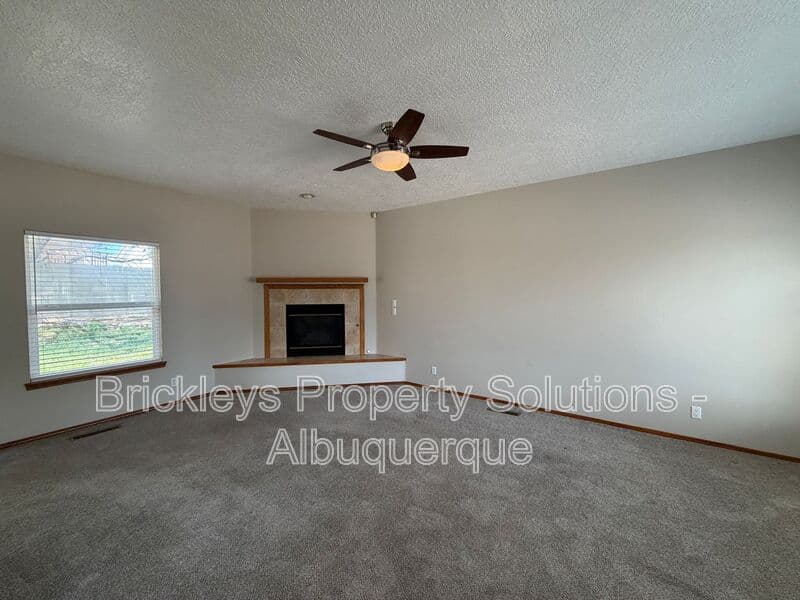 4-bedroom 2.5-bath home at 10331 Dunbar St NW for $2,300/mo managed by Brickleys Property Solutions Albuquerque — photo 20 of 43